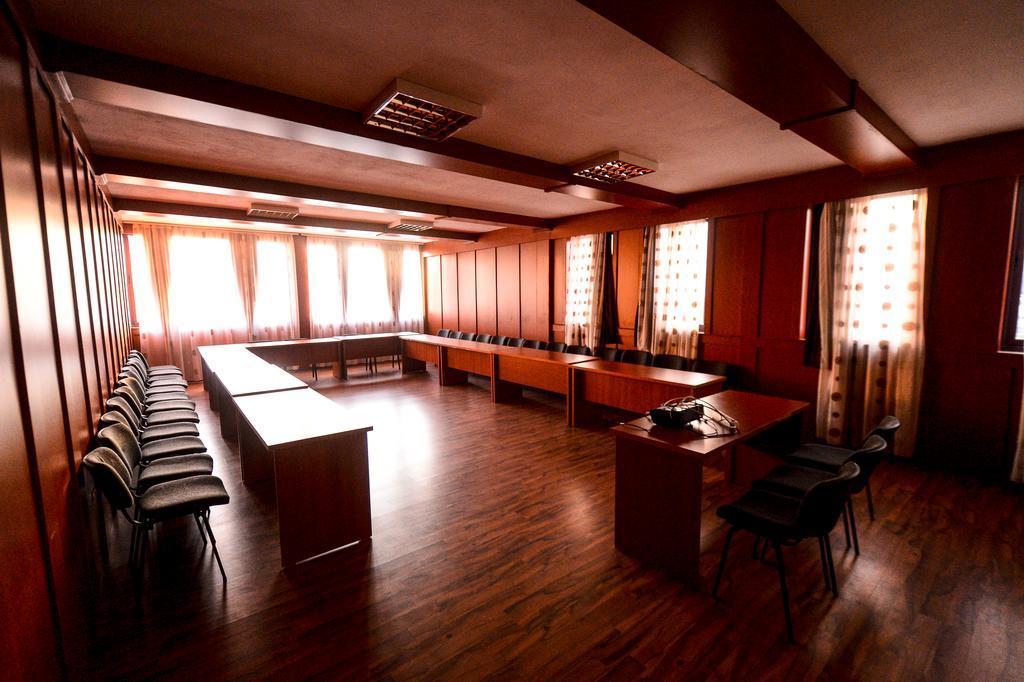 Hotel Argenti Shkoder Luaran gambar