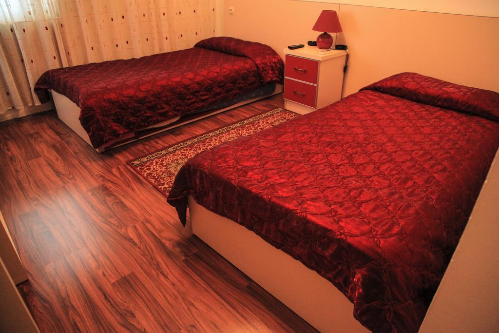 Hotel Argenti Shkoder Luaran gambar