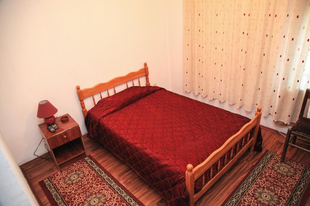 Hotel Argenti Shkoder Luaran gambar
