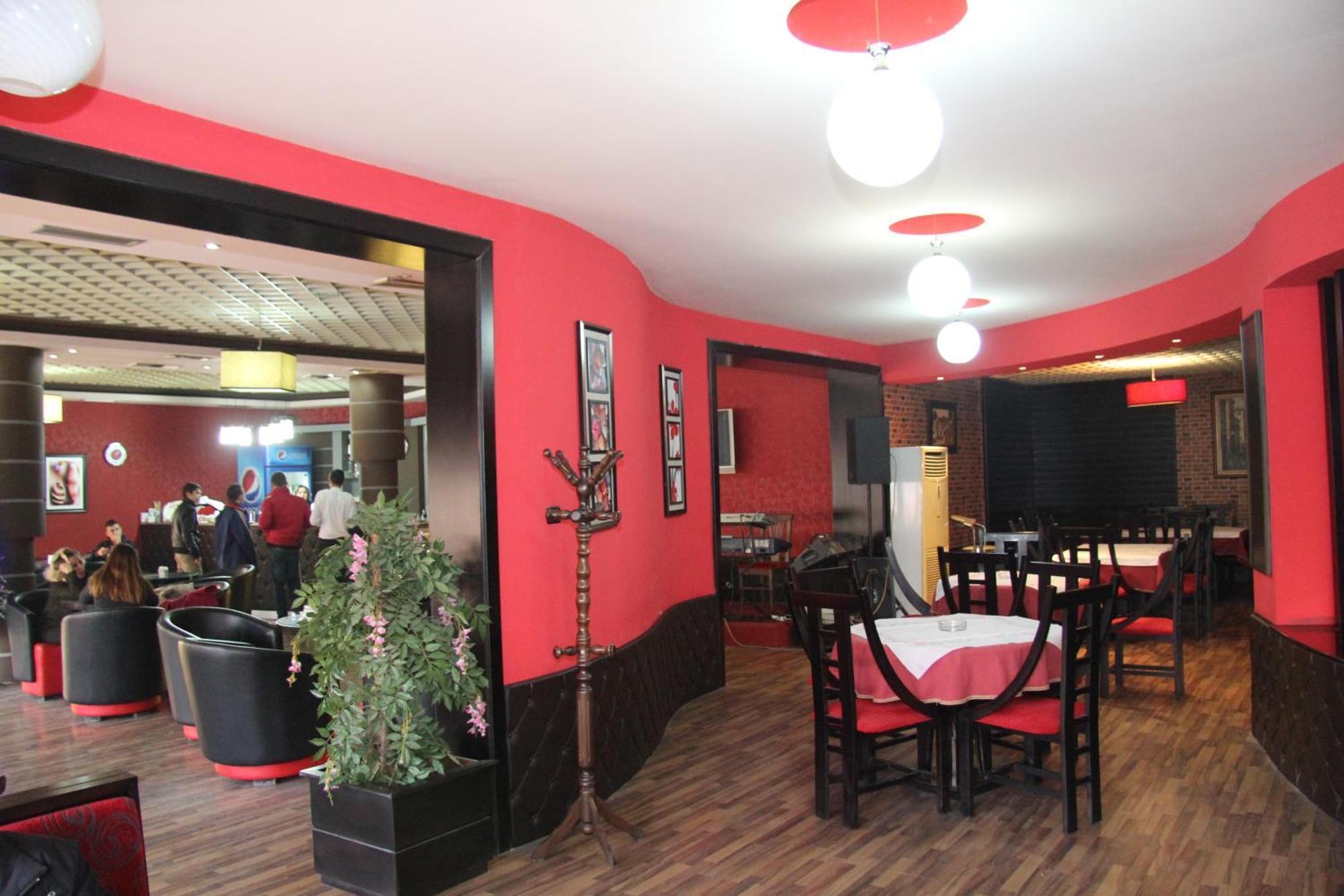 Hotel Argenti Shkoder Luaran gambar