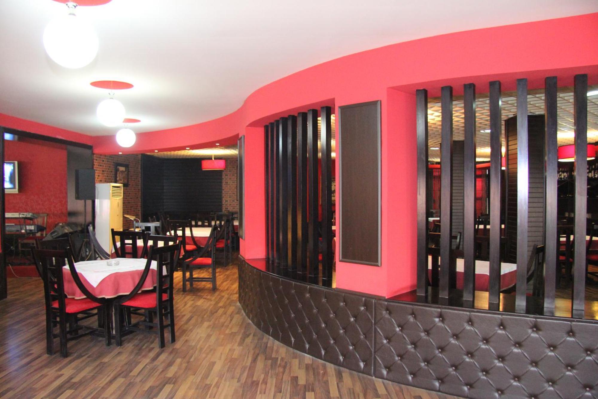 Hotel Argenti Shkoder Luaran gambar