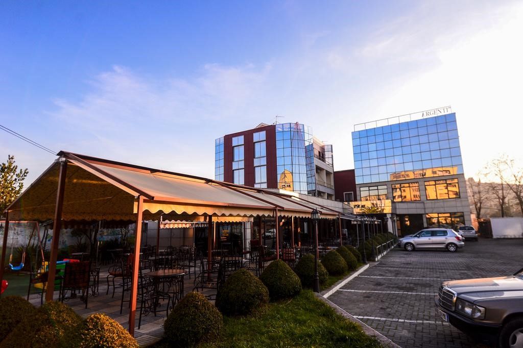 Hotel Argenti Shkoder Luaran gambar
